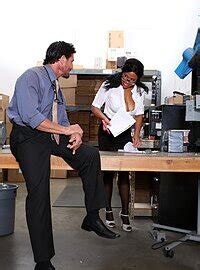 Exotic Slut Quinn Quest Gets Screwed In The Office Photos Tommy Gunn Milf Fox