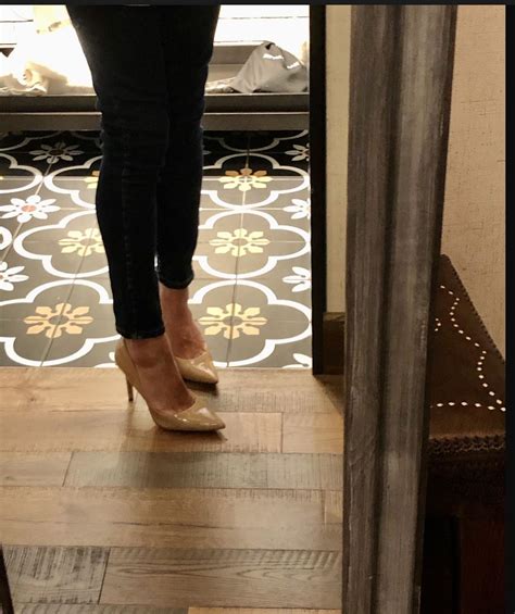 I Love Nude Colored Heels Scrolller