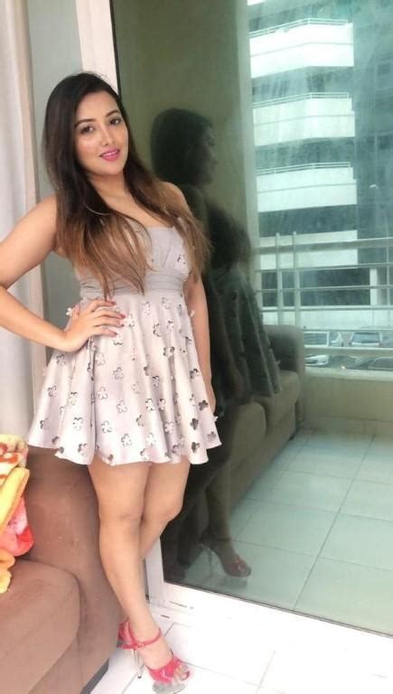 Naina Singla Hot Independent Horny Girl Big Boobs Curvy Figure Delhi