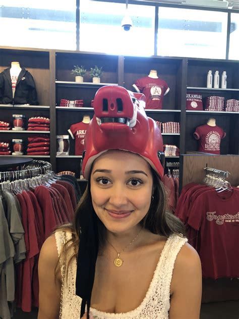 Jessica Kinley's Age, Personal Life, OnlyFans, Net Worth