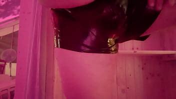 Pantalones de látex XVIDEOS