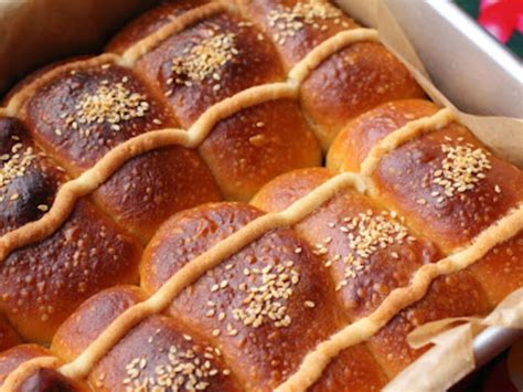 Petits Pains Chinois Tendres Garnis La Noix De Coco Gai Mei Bao Recette Par Un Peu Gay