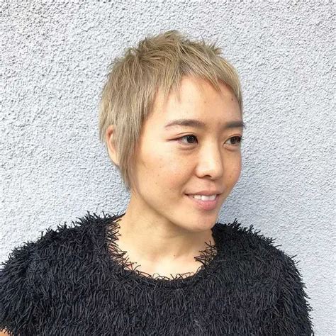 15 Hottest Blonde Pixie Cuts To Grab Instant Attention