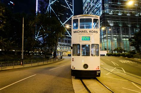 Bonde Do ônibus De Dois Andares Na Rua Da HK Imagem de Stock Editorial