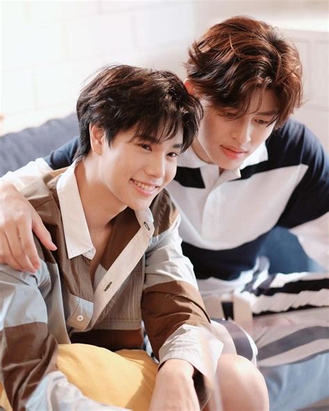 Pondphuwin Tong Sutipat On Instagram Cute Gay Actors Couples