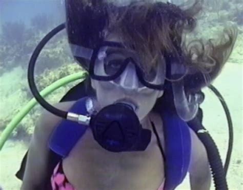 Floral bikini ThisVid Türkçe