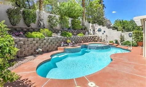 Pool Retaining Wall (Design Ideas) - Designing Idea