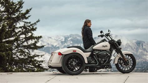 Harley Davidson Freewheel Trike World Debuts Bergip Cars