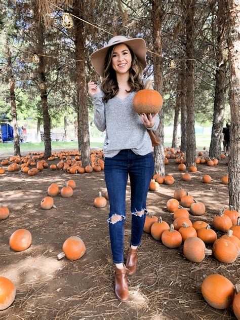 5 Outfits To Wear To A Pumpkin Patch