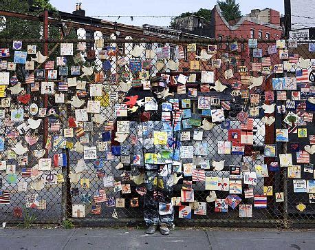 Viralmente: Liu Bolin - "Hiding in the City."