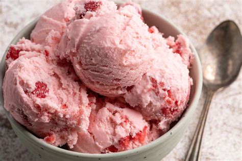 Eggless Strawberry Ice Cream Recipe Dirty Dishes Messy Kisses