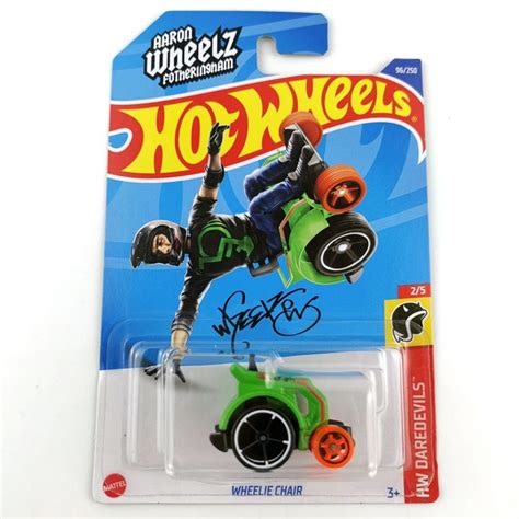 Машинка Mattel Hot Wheels 2022 C4982 Wheelie Chair купить на OZON по низкой цене 1661115796