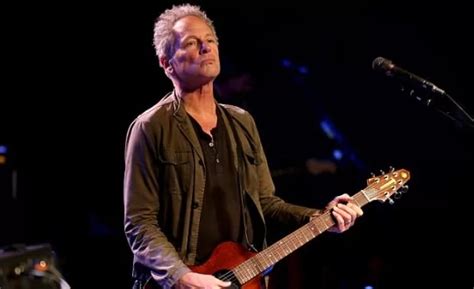 Lindsey Buckingham Net Worth, Early Life, Career