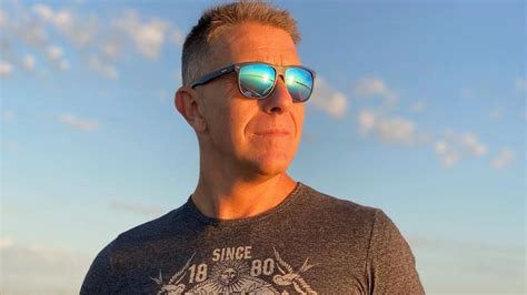 La experiencia de Alejandro Fantino en un boliche gay Estaba en el baño y alguien me preguntó