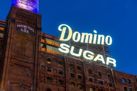 The Refinery Replaces Iconic Domino Sugar Sign Over Brooklyn