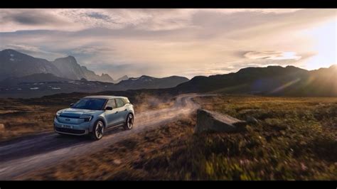 Ford Explorer Extended Range Rwd Price And Specifications