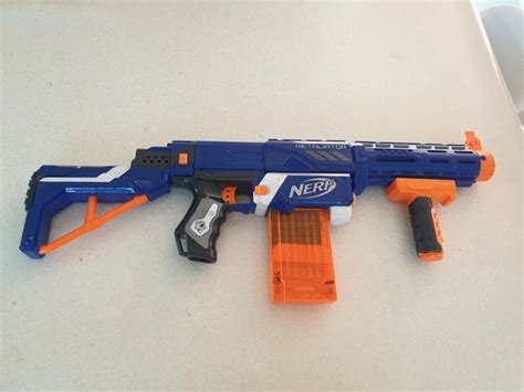Pistolet Nerf Retaliator Nerf Beebs