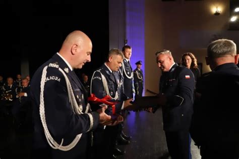 Uroczysta zbiórka z okazji obchodów Święta Policji w Szkole Policji w