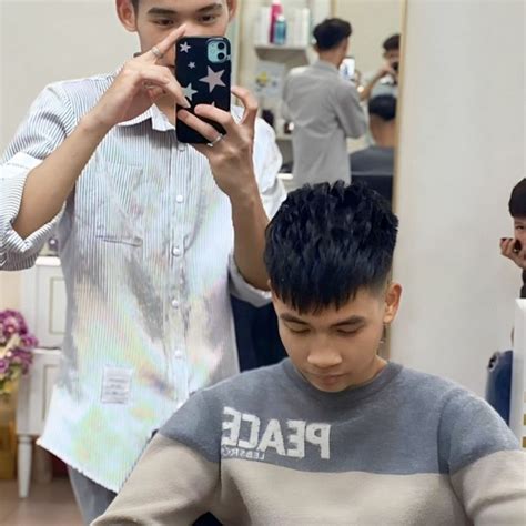 Stream CAPCUT MUSIC NHẠC MẪU CAPCUT EDIT GIẬT GIẬT HOT TREND NHẠC NỀN EDIT CAPCUT REMIX HOT