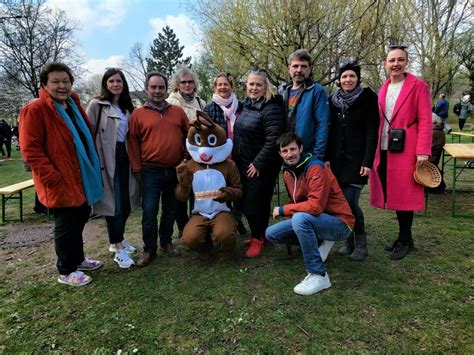 Der Osterhase in Gänserndorf Ostereiersuche in der Bezirkshauptstadt