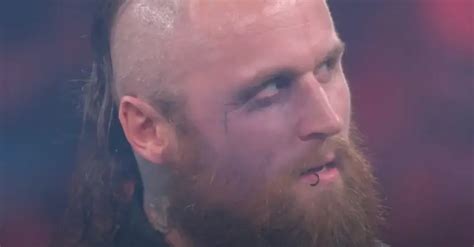 AEW Perché Aleister Black ha potuto già fare il suo debutto