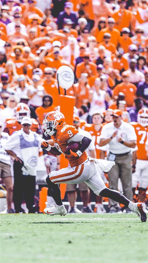 Travis Etienne – Clemson Tigers Official Athletics Site