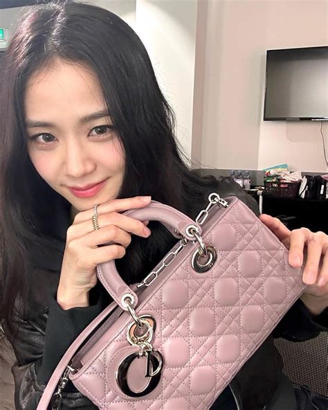 Jisoo De Blackpink Debutará Como Solista En Marzo