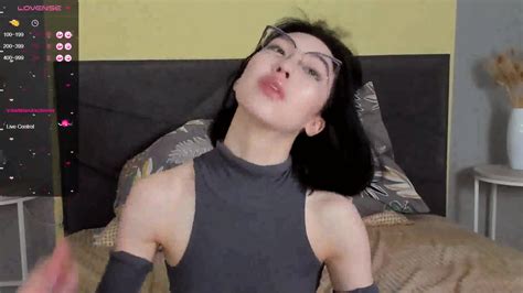 Super Hot Booty And Busty Korean Babe Show