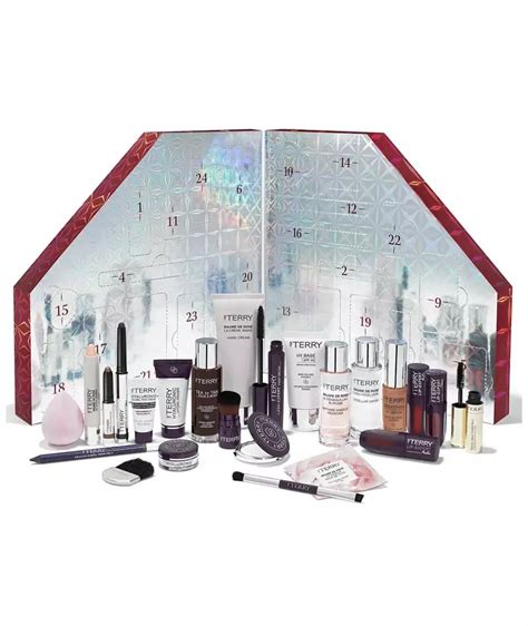 26 Best Beauty Advent Calendars 2021: Makeup & Skincare Calendars