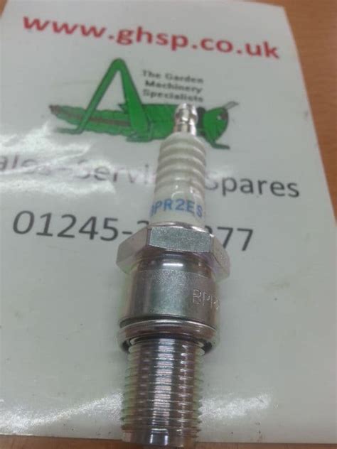 BPR2ES Batteries Spark Plugs SPARK PLUG S-P-R