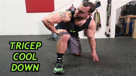 5 Minute Tricep Static Stretching Routine Cool Down Youtube