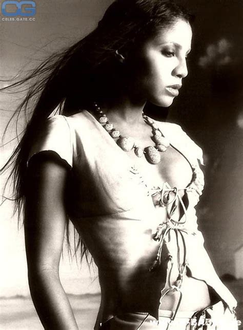 Toni Braxton Nude Pictures Onlyfans Leaks Playboy Photos Sex Scene Uncensored