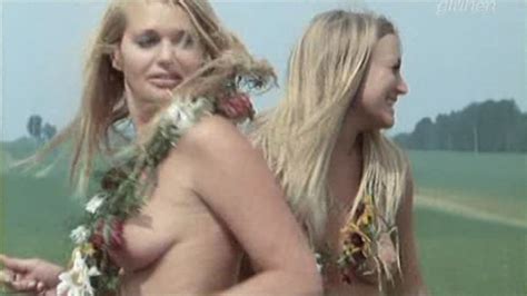 Unterm Dirndl wird gejodelt nude pics página 1