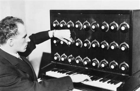 Lincredibile Vita Di Theremin