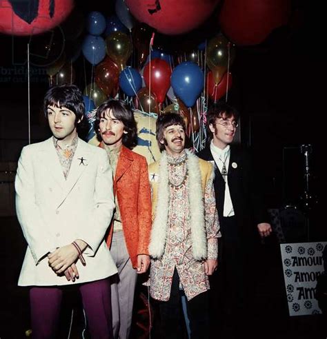 DIÁRIO DOS BEATLES on Twitter On June 25 1967 Photoshoot with The