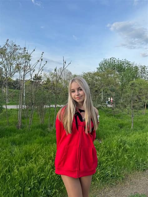 Ксюша шгш nel 2024