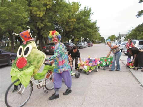 Viale Se Viene Un Nuevo Desfile De Mini Carrozas Nuevazona