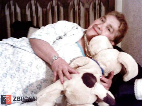 Colombian Granny Bell Fifth Set ZB Porn