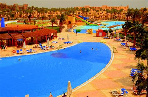 Royal Lagoons Aqua Park Resort And Spa Updated 2020 Prices Hotel