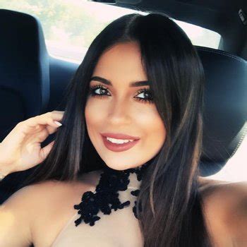 Alessia Macari Babe Page Watch This Centerfold On FreeOnes