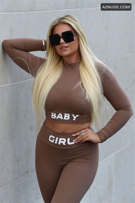 APOLLONIA LLEWELLYN Nude AZNude