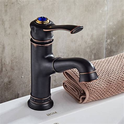 Luxury Basin Faucets Pull Out Gold Bathroom Sink Crane Copper Sink WC Mixer Taps Hot And Cold