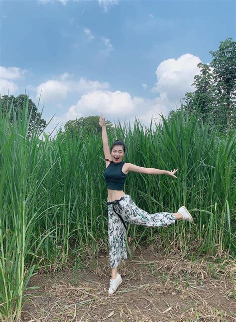 Loạt ảnh bikini xinh đẹp của nữ giảng viên Nghệ An đã 2 con