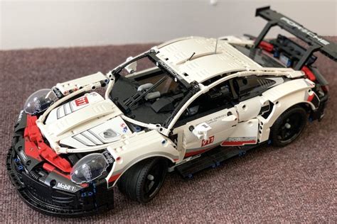 Technic Porsche 911 RSR - Speed Champions