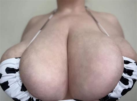 Balloons Nudes Hugeboobs NUDE PICS ORG