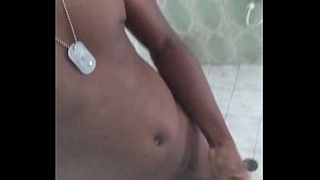 Negro En Ducha XVIDEOS