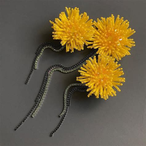 Брошь одуванчик из бисера - фото и картинки: 78 штук