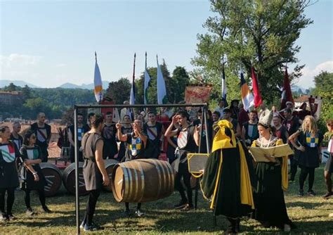 La Domenica Del Palio Dei Castelli Di Castiglione Olona VareseNews Foto