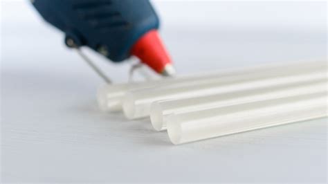 What Is A Hot Melt Adhesive Hma Kuraray Elastomer