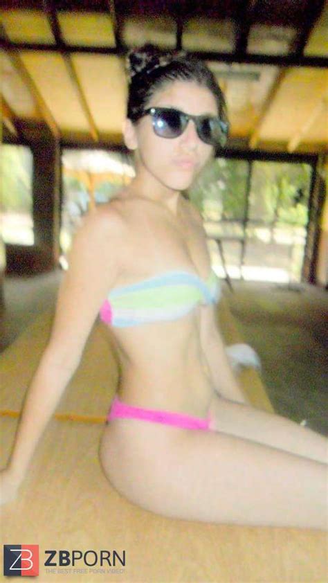 Highly Super Hot Women ZB Porn